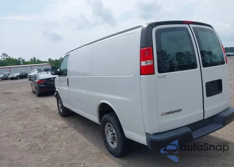 2019 Chevrolet Express 2500 Work Van from USA, damaged, VIN 1GCWGAFP5K1365688